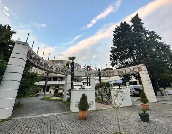 Intourist Palace Hotel Batumi
