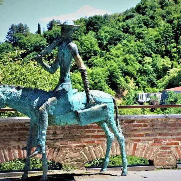 Sighnaghi city statue
