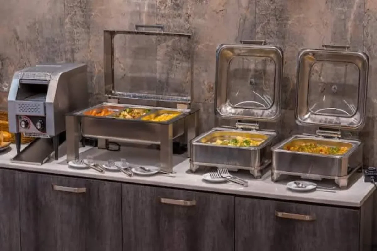 Bridge hotel restaurant