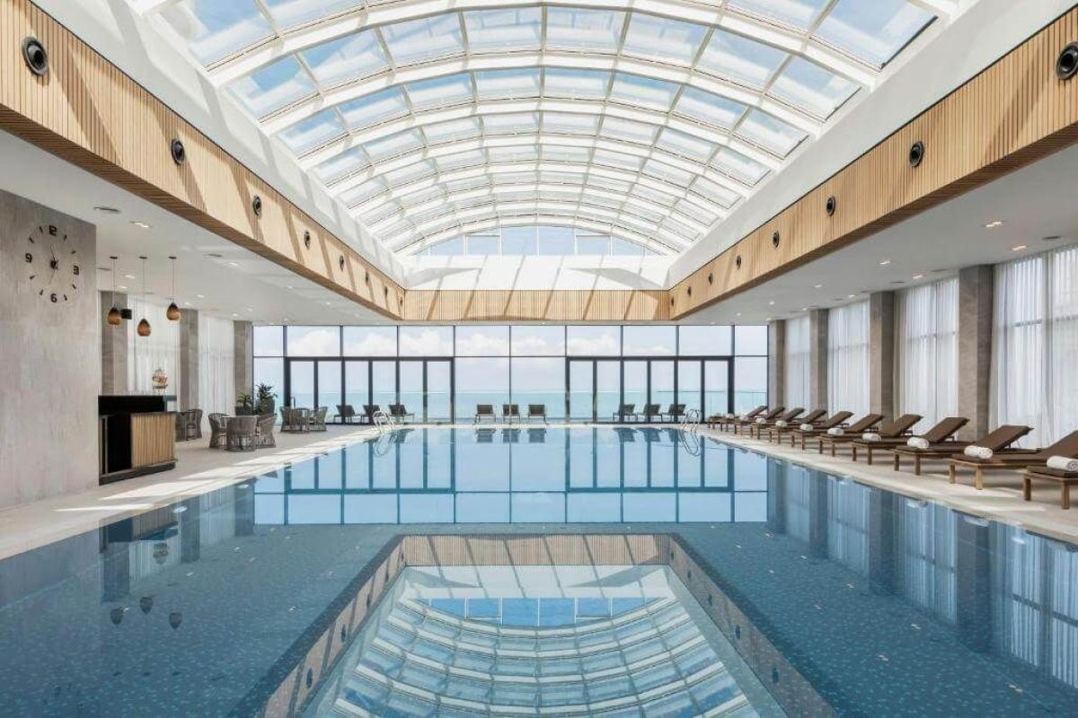 Courtyard by Marriott Batumi Pool