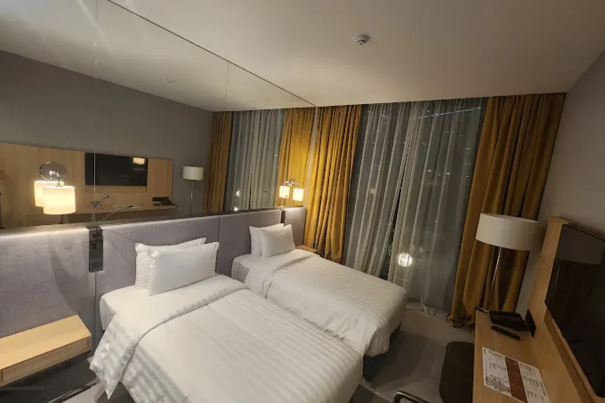 Glarros old town reviews