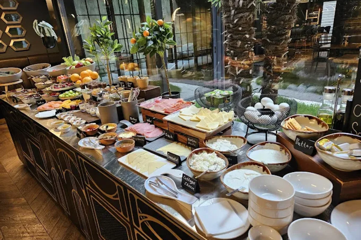 Glarros old town restaurants