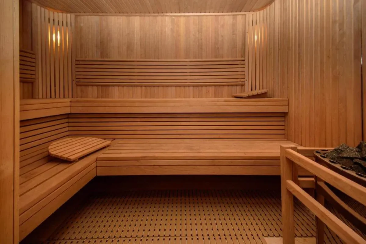 Grand Gloria Hotel sauna