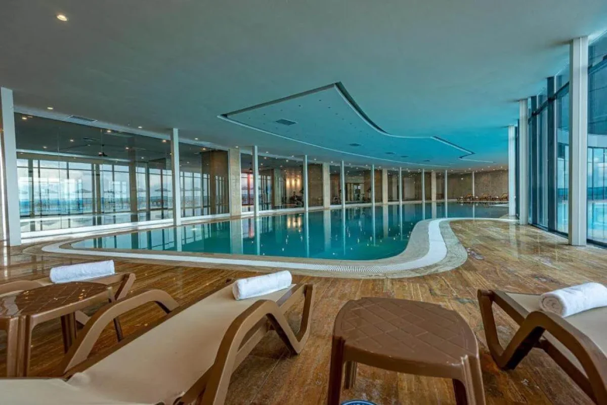 Grand bellagio batumi pool