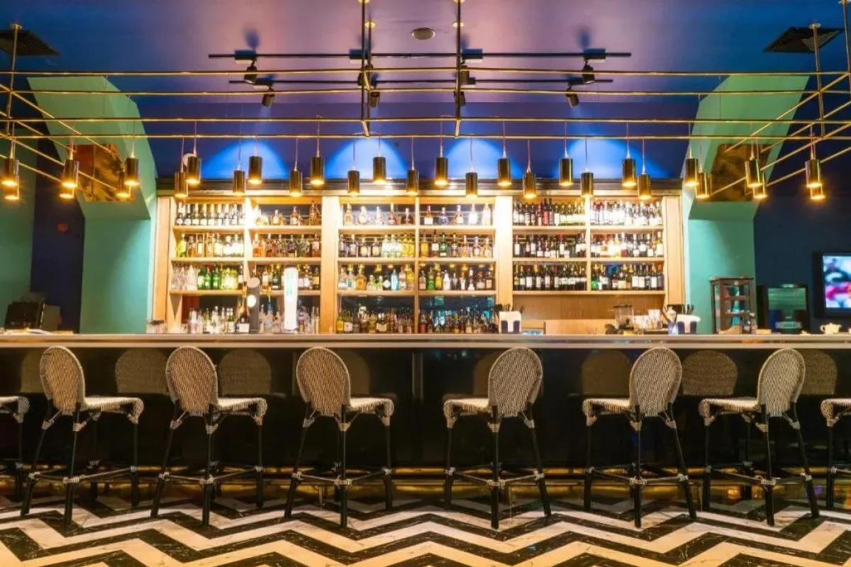 Intourist Palace Hotel Bar