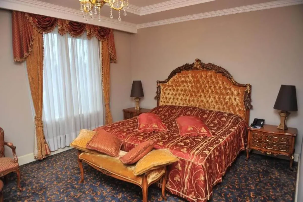 Intourist Palace Hotel batumi room 1