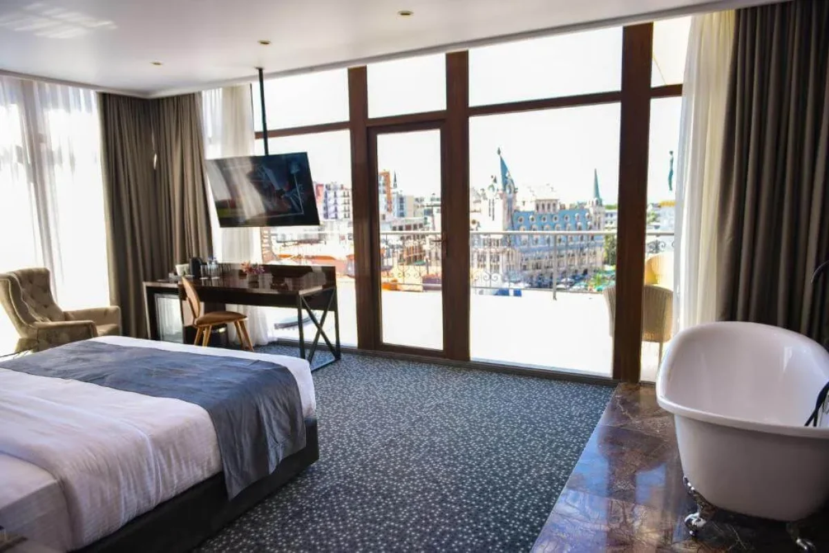 Monarch Hotel Batumi Room