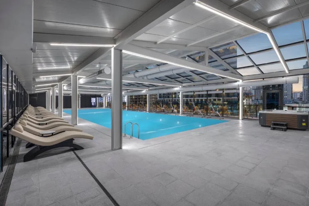 Ramada Plaza by Wyndham Batumi pool