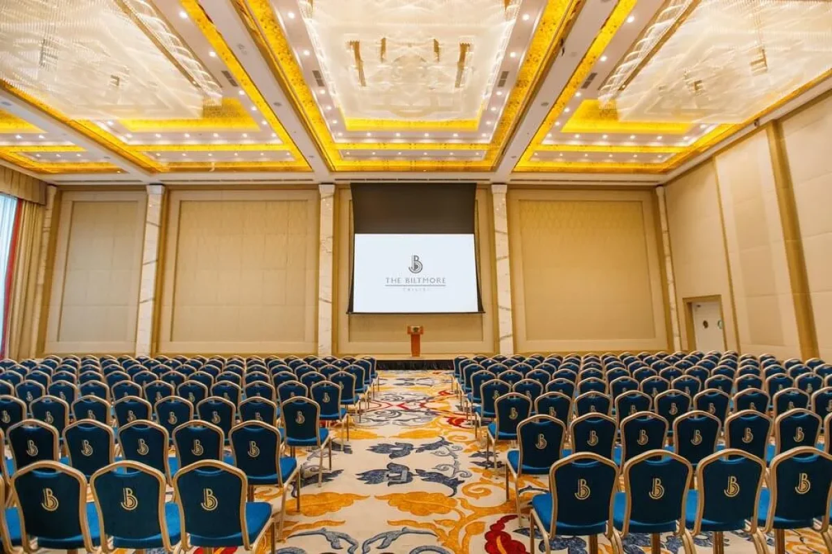 biltmore hotel tbilisi casino