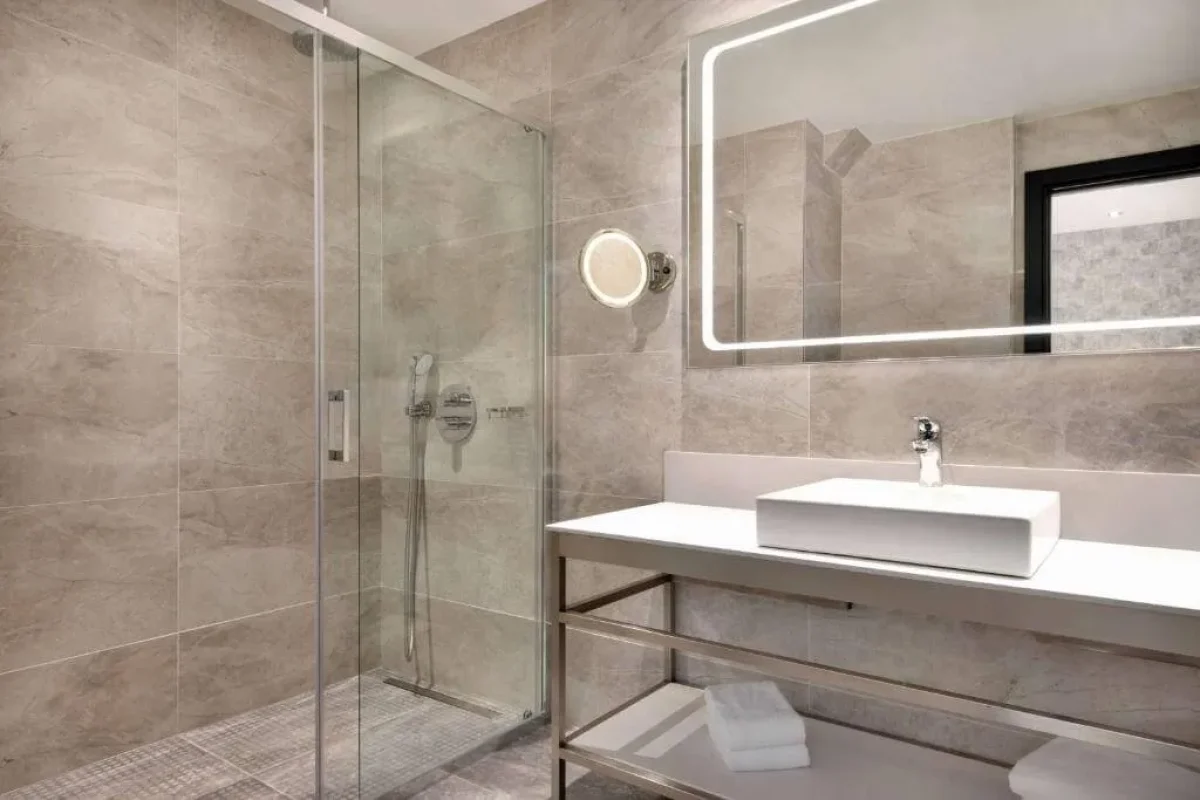 Wyndham Grand Tbilisi address