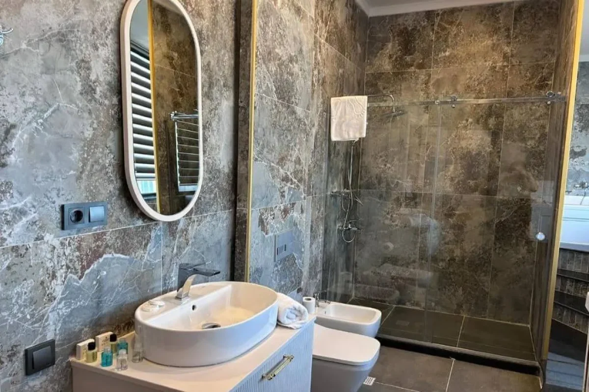 sky tower hotel batumi bathroom