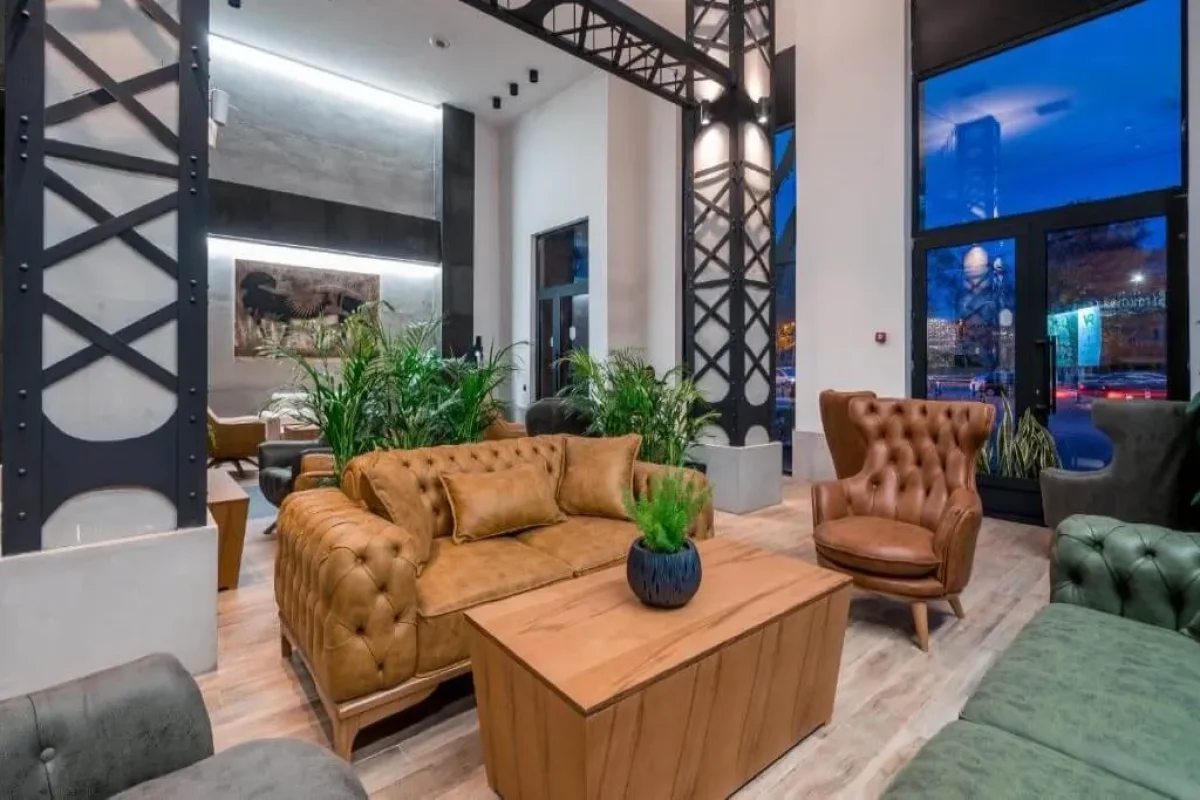 tbilisi hotel Bridge